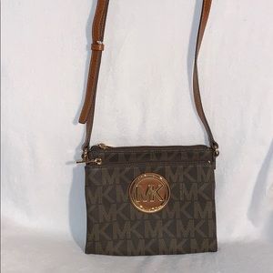 Micheal Kors | Small Crossbody